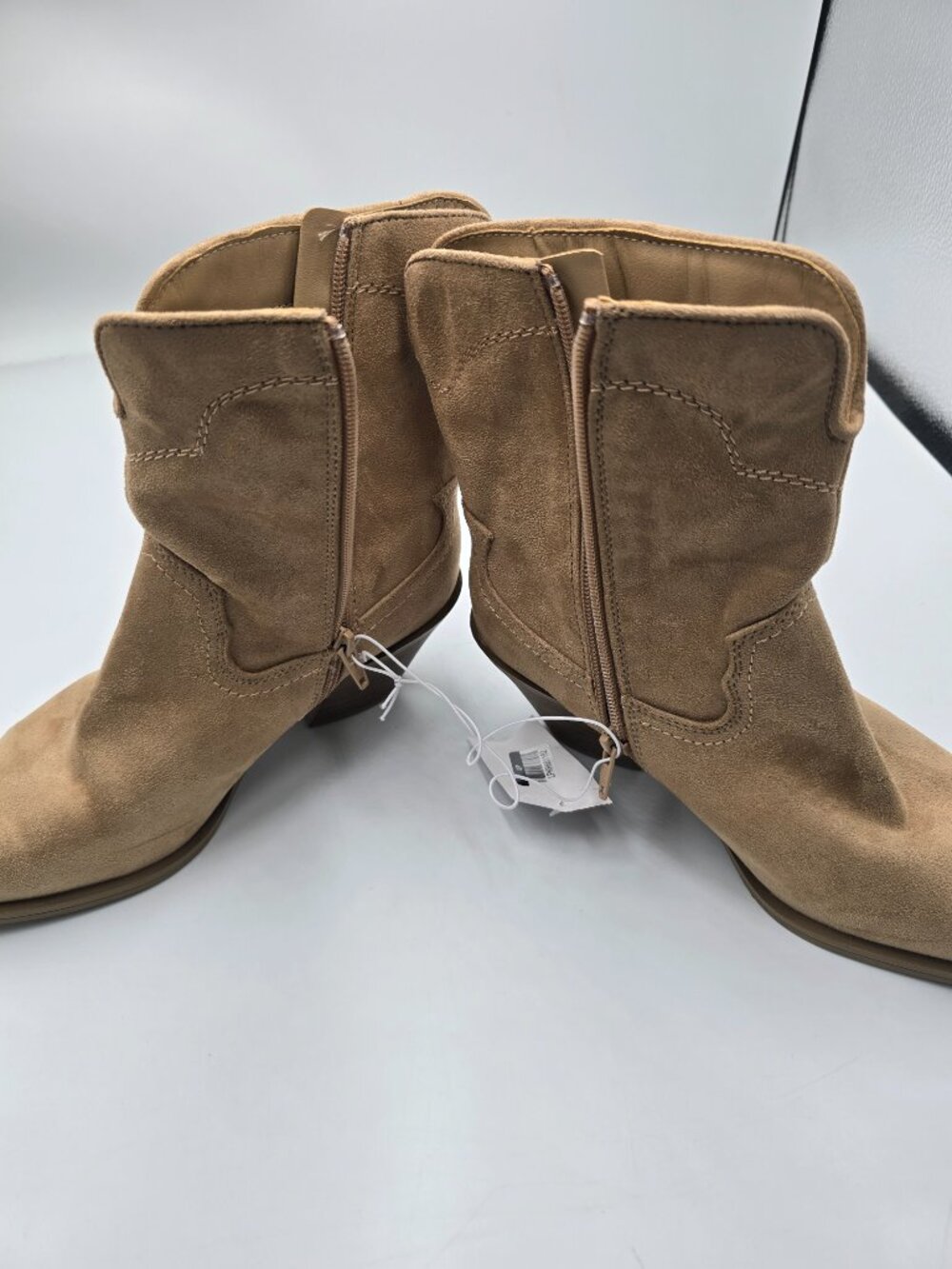 UniversalThread Boot - Picture 4 of 4
